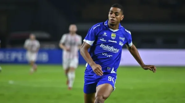 Gol Uilliam Baros Bawa Persib Ungguli Arema di Babak Pertama